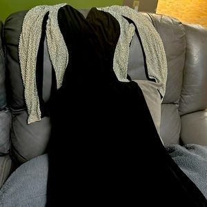 Practice contrast with this dramatic two-tone gown